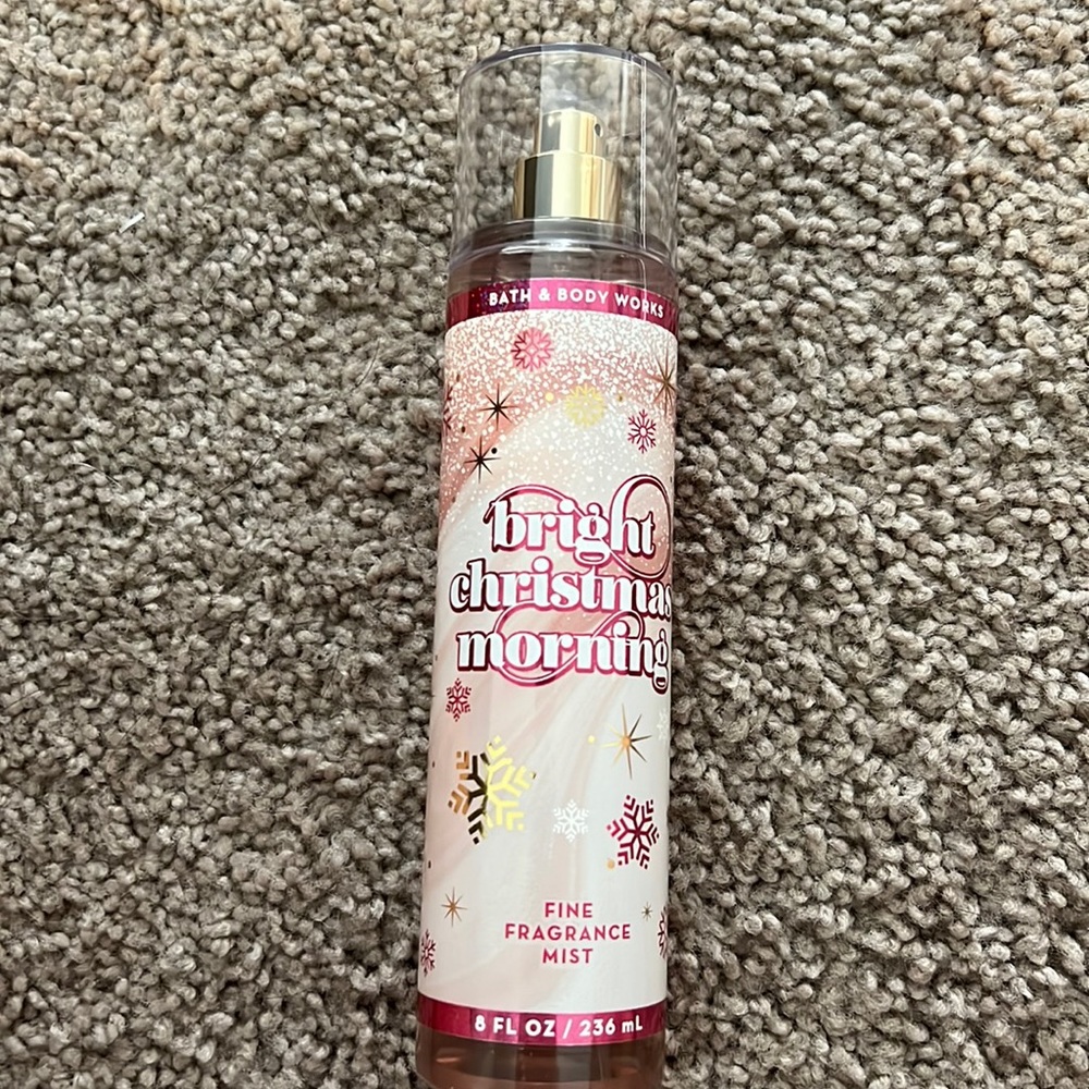 Bright Christmas morning bath and body works
